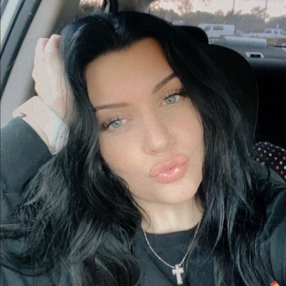 Meet your Posher, Kailee